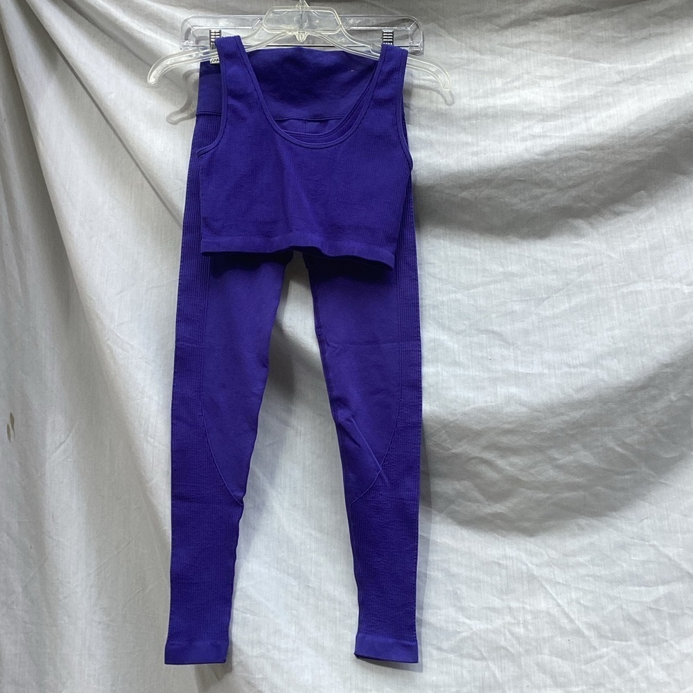 Forever 21 cobalt blue 2 piece ribbed athletic set, size small